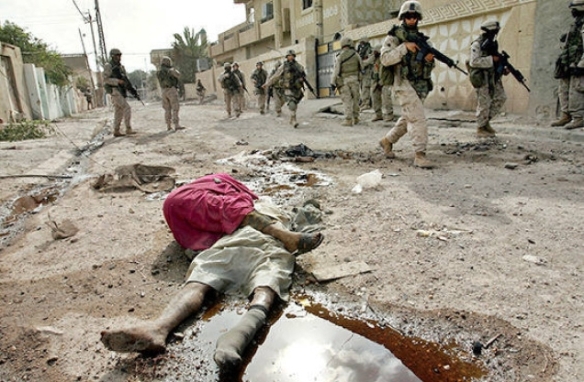 An image that did not go viral: US patrol in Fallujah, 2004. Photo by Anja Niedringhaus, AP